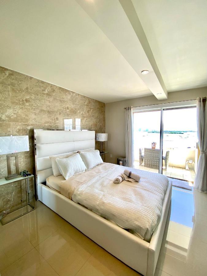 Premium Modern Waterfront Apartment With Miami Skyline View On The Bay 5 Mins Drive To Miami Beach With Free Parking Exteriér fotografie